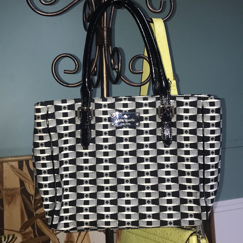 Kate Spade ♠️ handbag !!